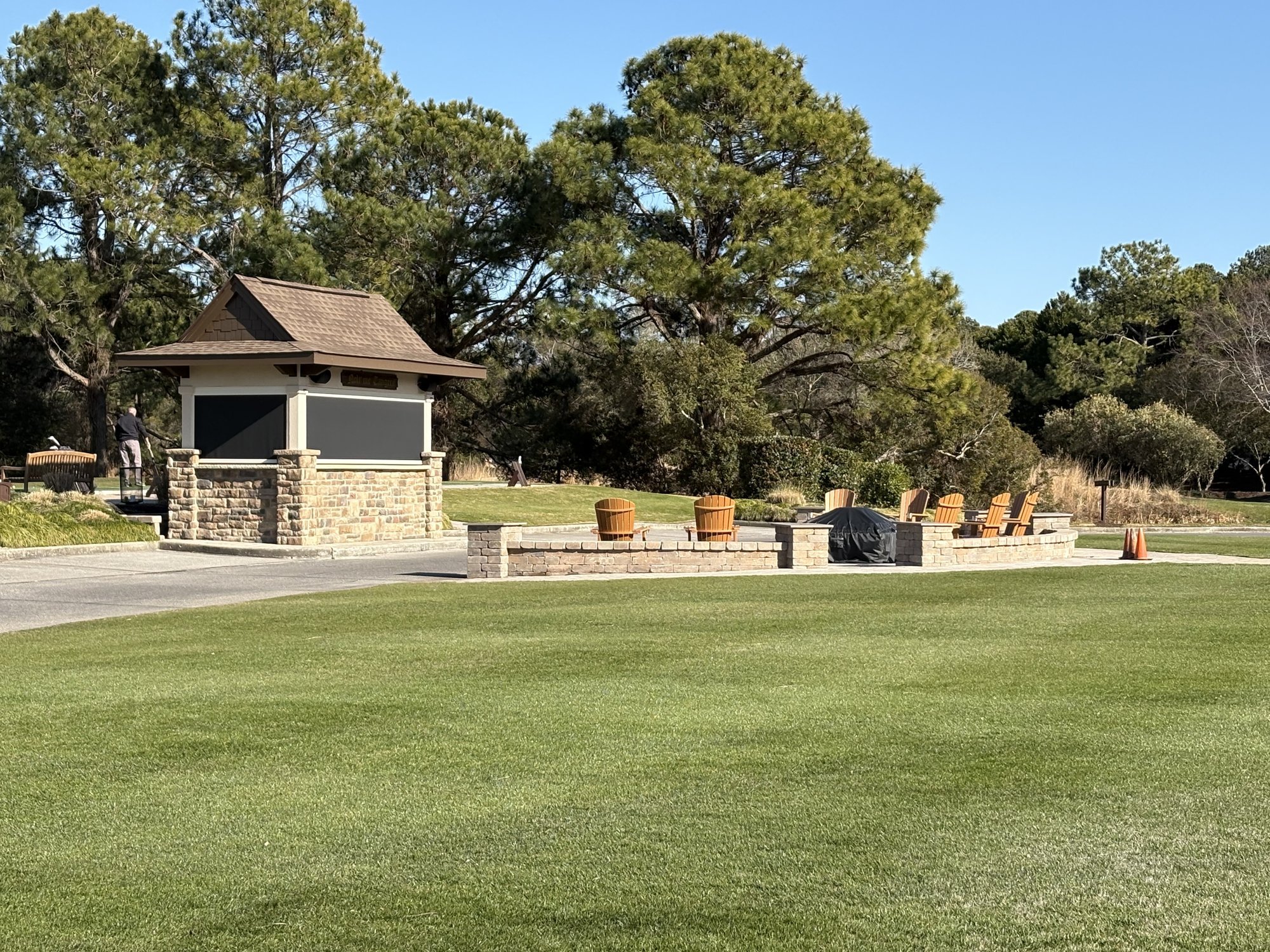 Outdoor fire pit and snack bar at Thistle Golf Club Sunset Beach NC